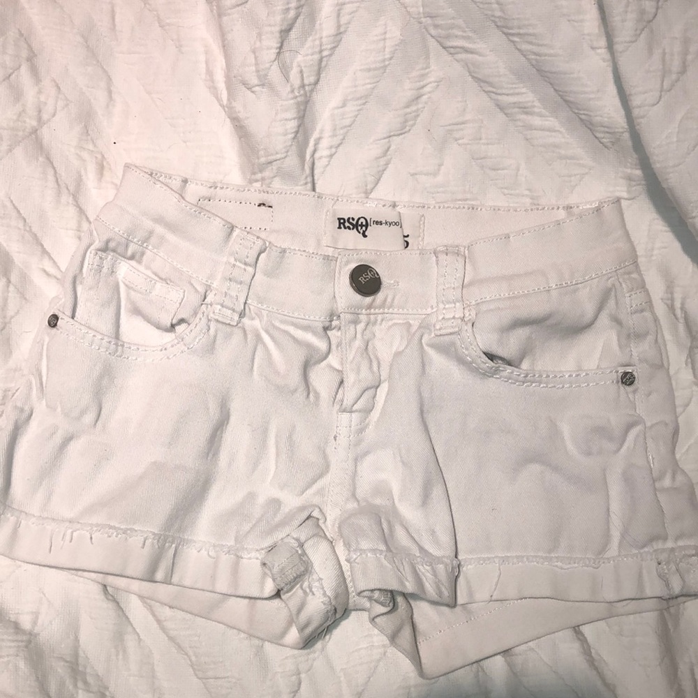 white jean shorts
